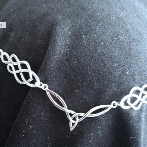 Celtic tiara in gold delicate design - Picture 5 of 12